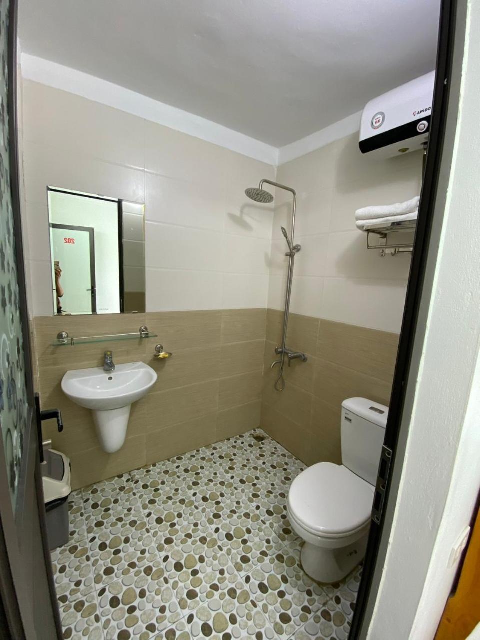 Mr Thong Homestay นิญบิ่ญ ภายนอก รูปภาพ